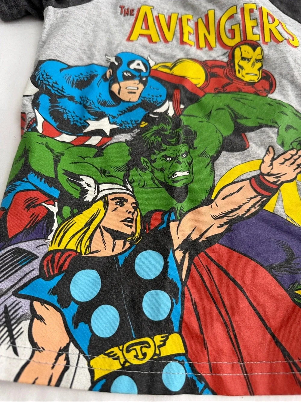 Marvel Avengers Kids Gray & Black Raglan Tee with Colorful Character Print 2T